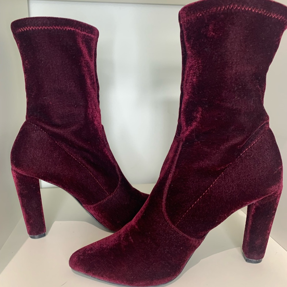 Aldo velvet boots 6